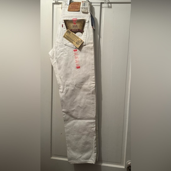 NWT Vintage Women’s Levi 555 Straight Leg Jeans - Picture 2 of 8